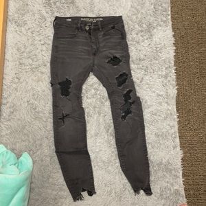 Black ripped American eagle skinny jeans